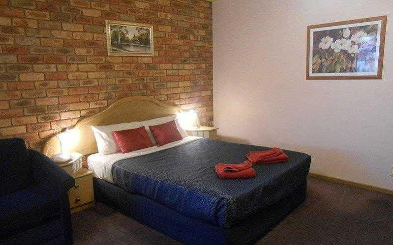 Pines Country Club Motor Inn Shepparton Exteriér fotografie