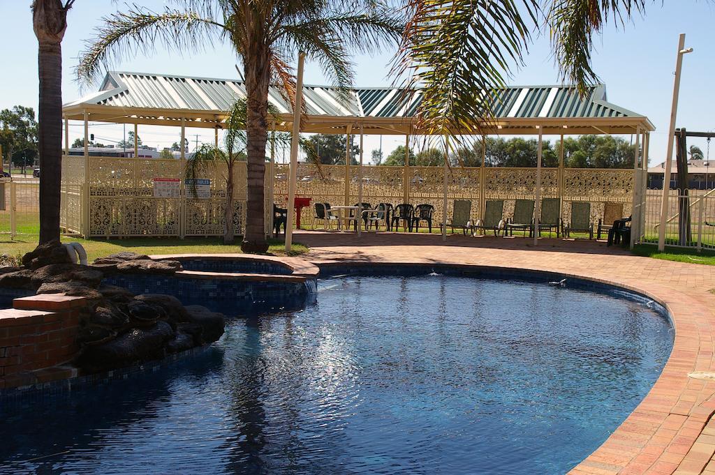 Pines Country Club Motor Inn Shepparton Exteriér fotografie