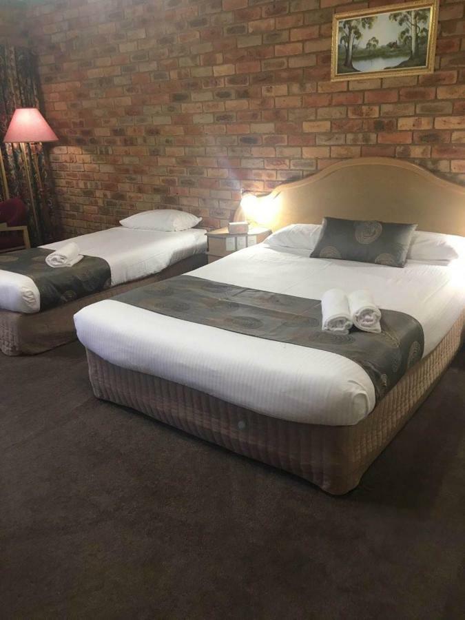 Pines Country Club Motor Inn Shepparton Exteriér fotografie